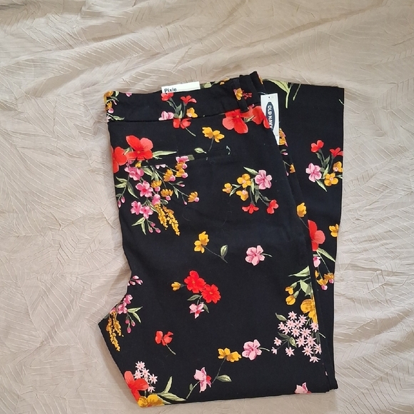 Floral Black Pants - Picture 1 of 7